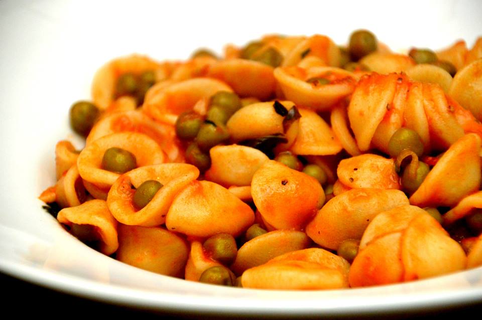 Oricchietti Con Piselli