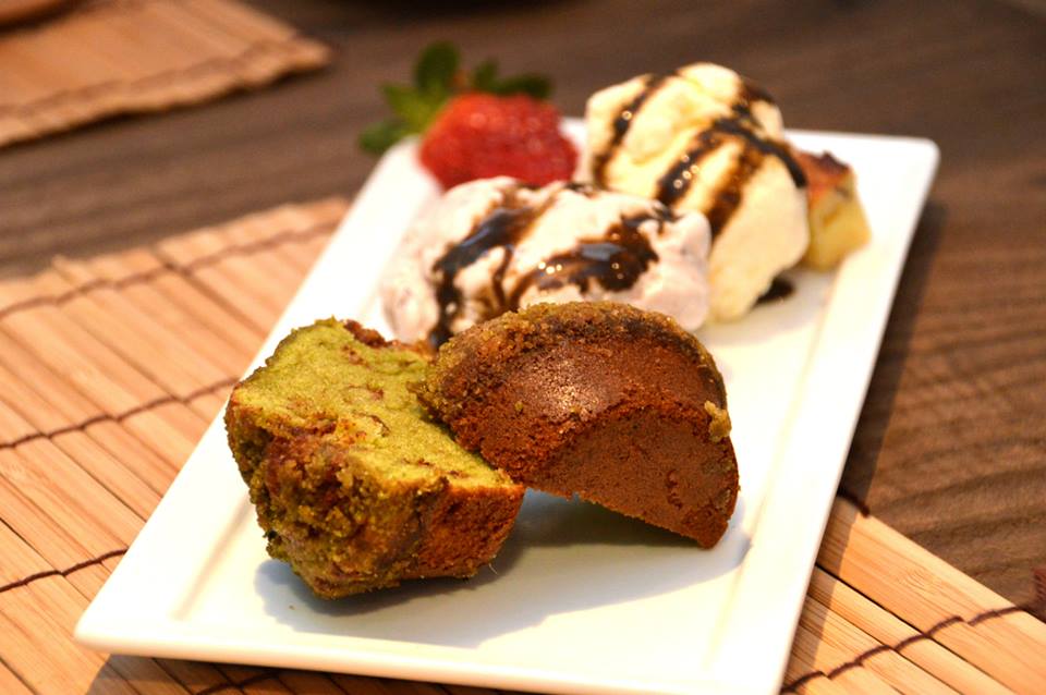 Matcha Muffin Crumble