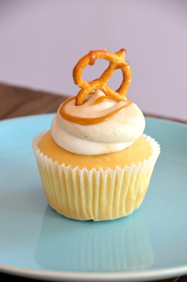 Pretzel Caramel Cupcake