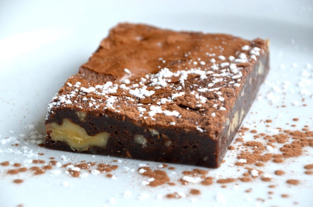 Chocolate Macadamia Brownie