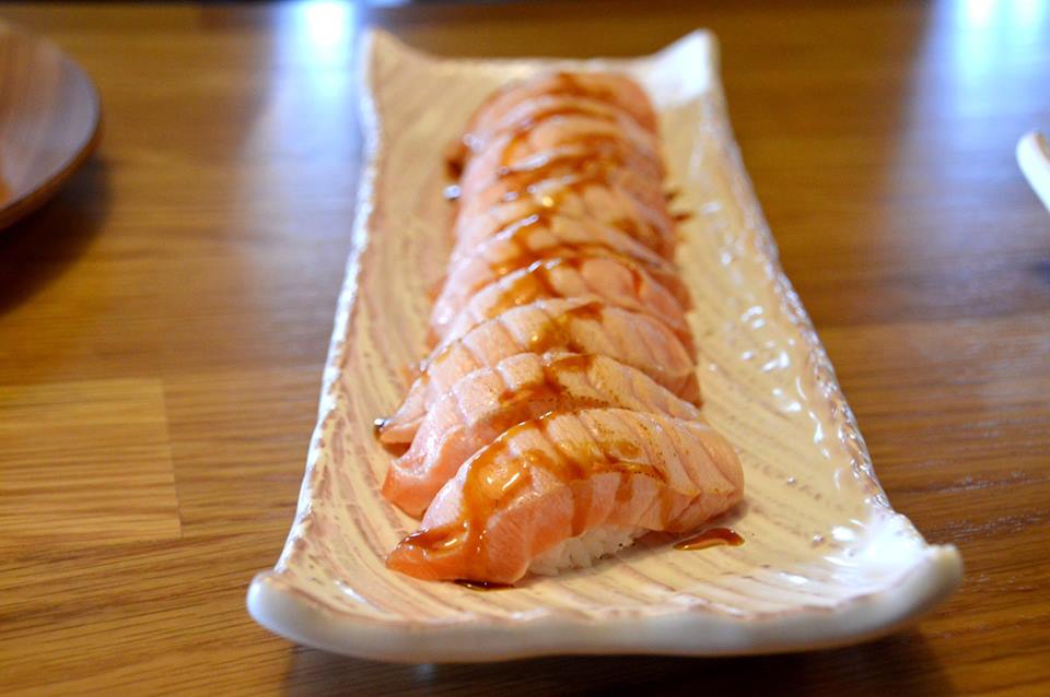 Aburi Salmon Nigiri