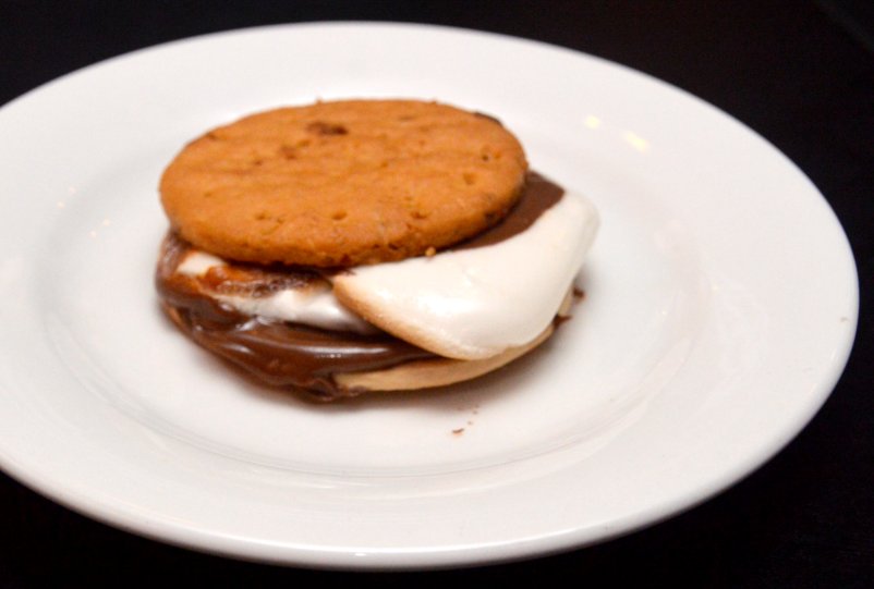 Marshmallow and Nutella S'More