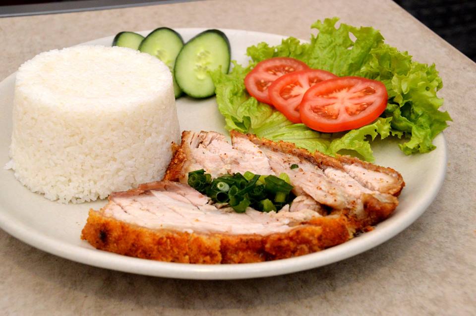 Broken Rice with Roast Pork and Crackling