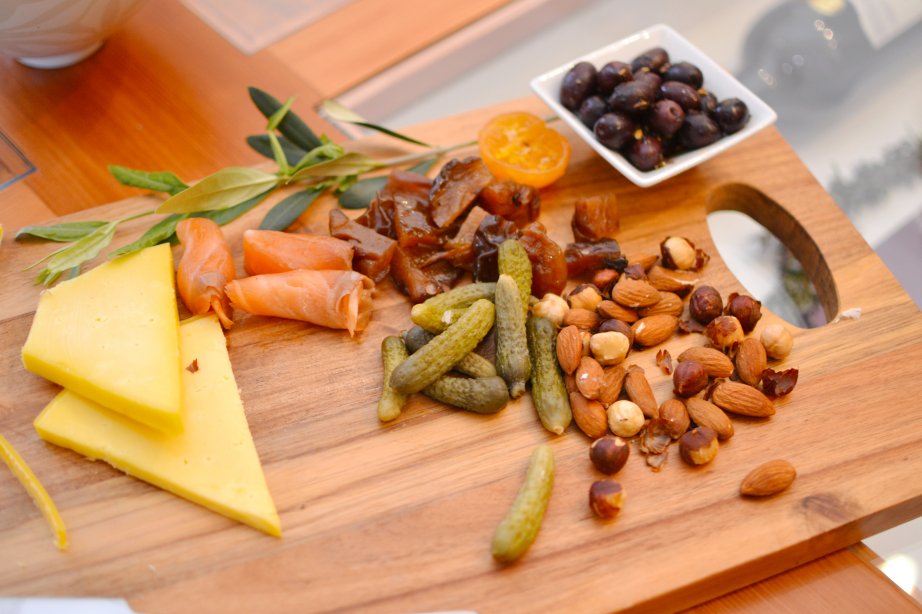 Bodied White Entree Platter